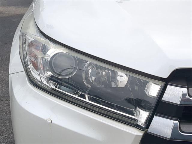 used 2019 Toyota Highlander car, priced at $20,999