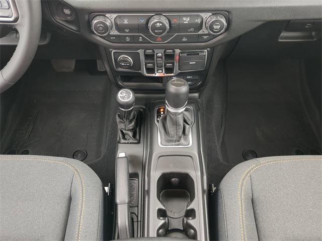new 2025 Jeep Gladiator car, priced at $41,480