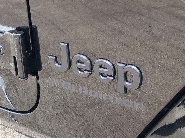 new 2025 Jeep Gladiator car, priced at $41,480