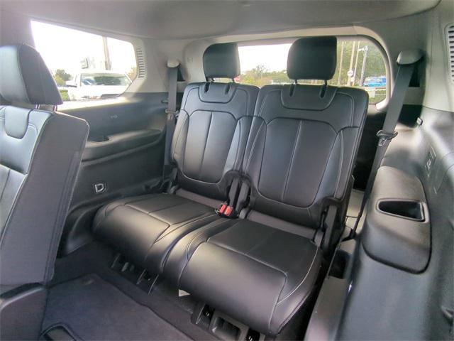 used 2021 Jeep Grand Cherokee L car, priced at $25,999