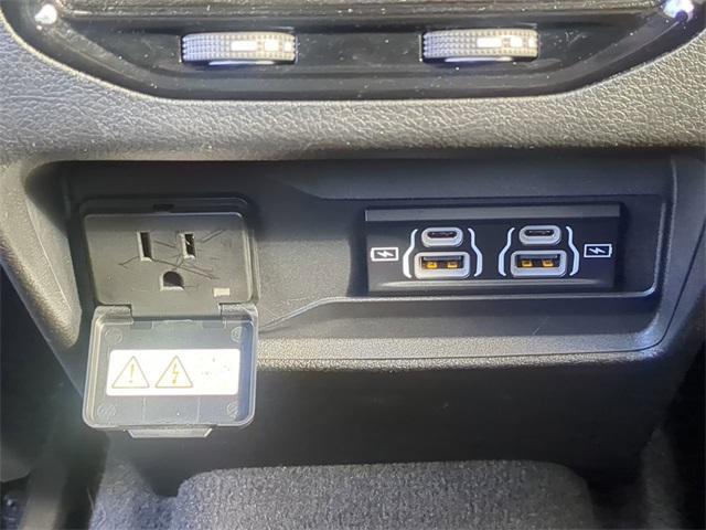 used 2021 Jeep Grand Cherokee L car, priced at $25,999