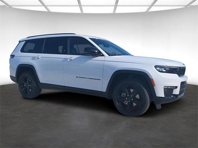 new 2024 Jeep Grand Cherokee L car, priced at $37,086