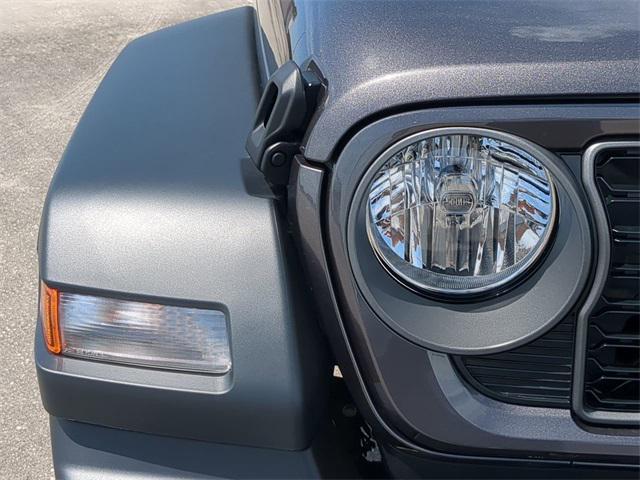 new 2025 Jeep Wrangler car, priced at $37,781