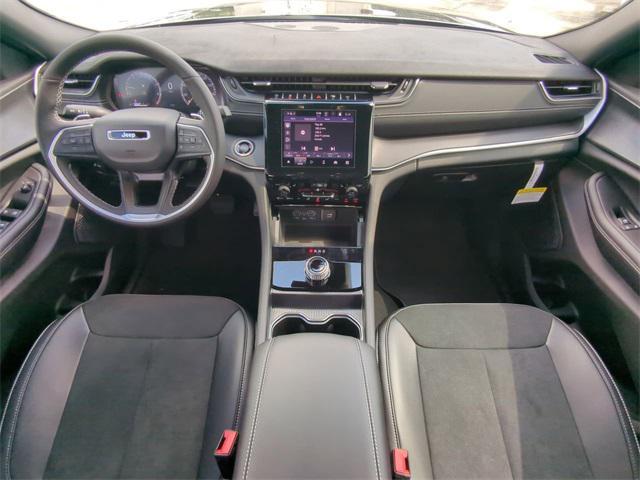 new 2025 Jeep Grand Cherokee L car, priced at $41,255