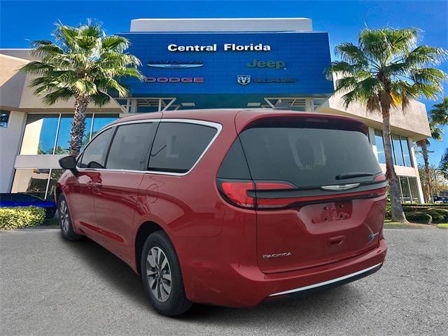 new 2025 Chrysler Pacifica Hybrid car, priced at $50,608