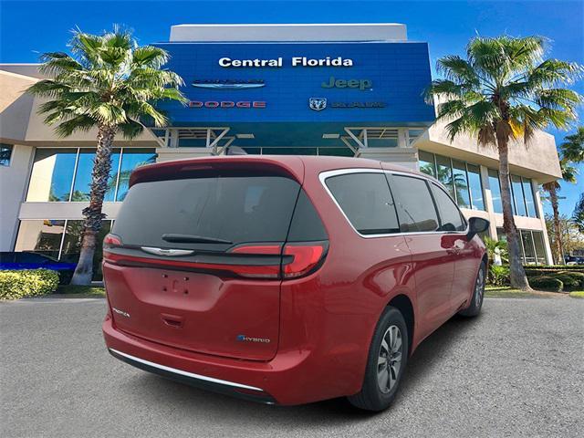 new 2025 Chrysler Pacifica Hybrid car, priced at $50,608