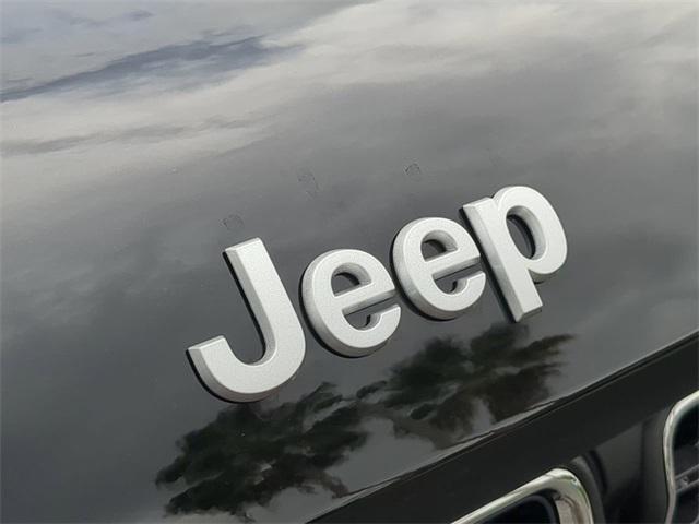 new 2025 Jeep Grand Cherokee L car, priced at $37,657