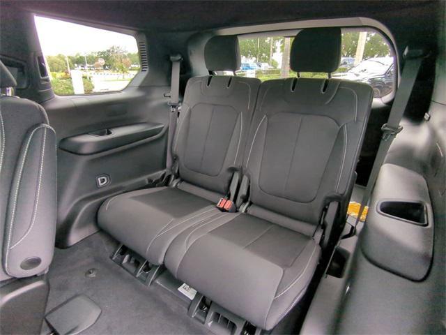 new 2025 Jeep Grand Cherokee L car, priced at $37,657