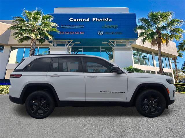 new 2025 Jeep Grand Cherokee car, priced at $38,689