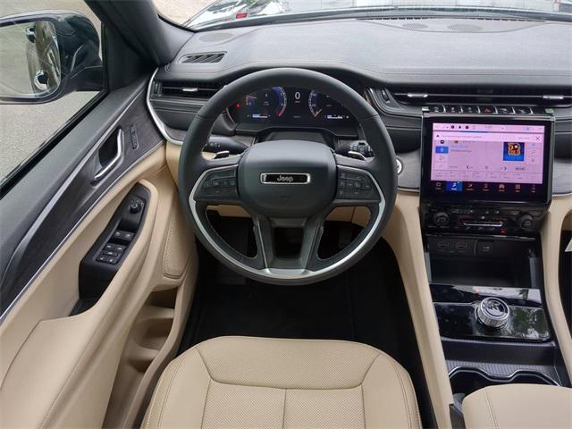 new 2025 Jeep Grand Cherokee car, priced at $46,208