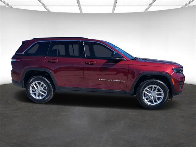 new 2025 Jeep Grand Cherokee car, priced at $39,175