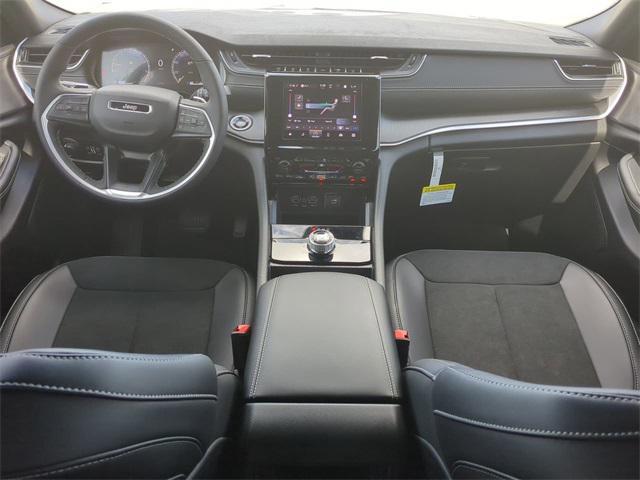 new 2025 Jeep Grand Cherokee car, priced at $38,638