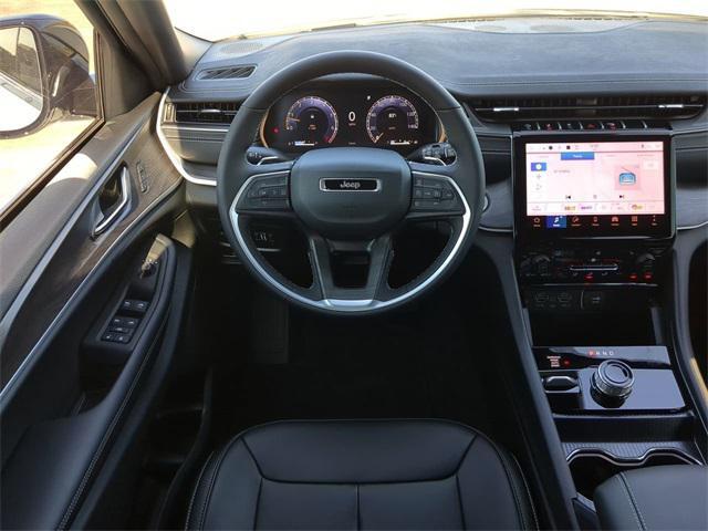 new 2025 Jeep Grand Cherokee car, priced at $40,792