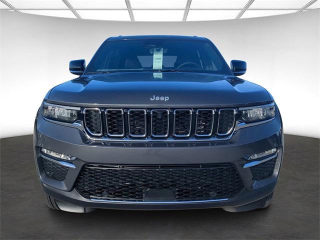 new 2025 Jeep Grand Cherokee car, priced at $54,005