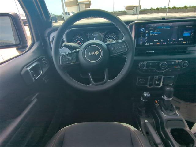 new 2025 Jeep Gladiator car, priced at $42,878