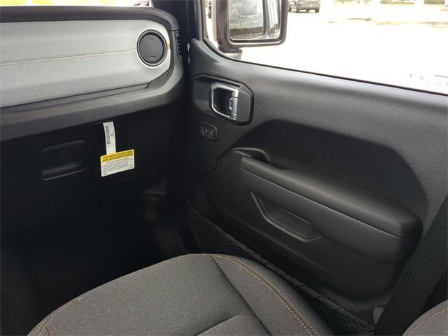 new 2025 Jeep Wrangler car, priced at $53,714