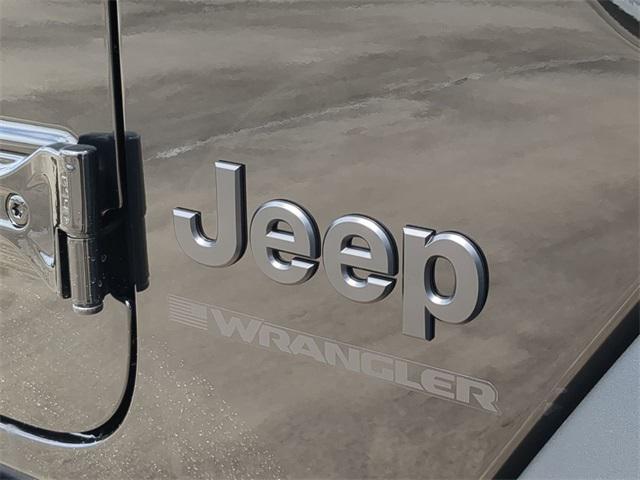 new 2025 Jeep Wrangler car, priced at $53,714