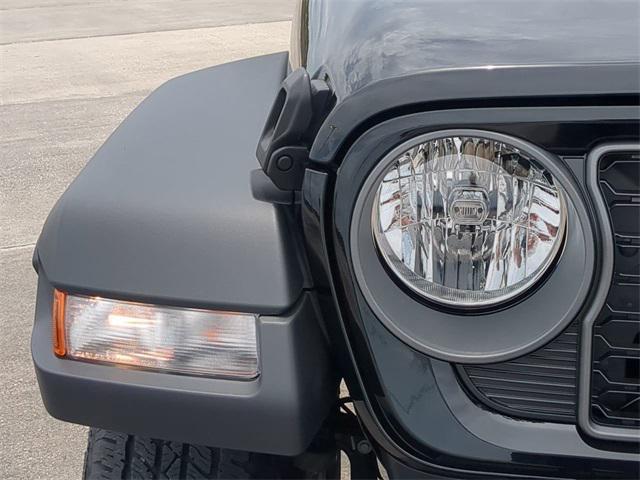 new 2025 Jeep Gladiator car, priced at $41,810