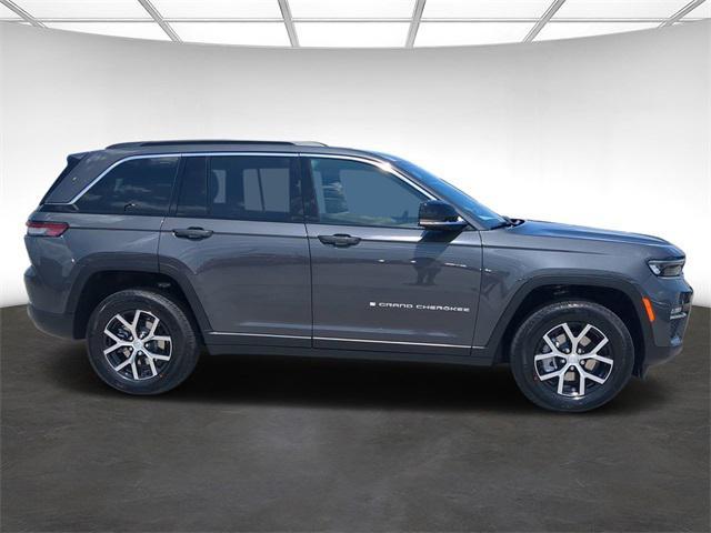 new 2024 Jeep Grand Cherokee car, priced at $37,294