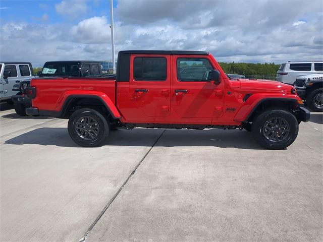 new 2024 Jeep Gladiator car, priced at $38,920