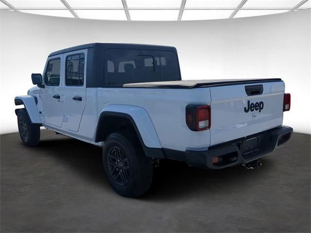 new 2024 Jeep Gladiator car, priced at $50,665