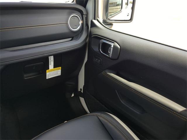 new 2025 Jeep Gladiator car, priced at $47,379