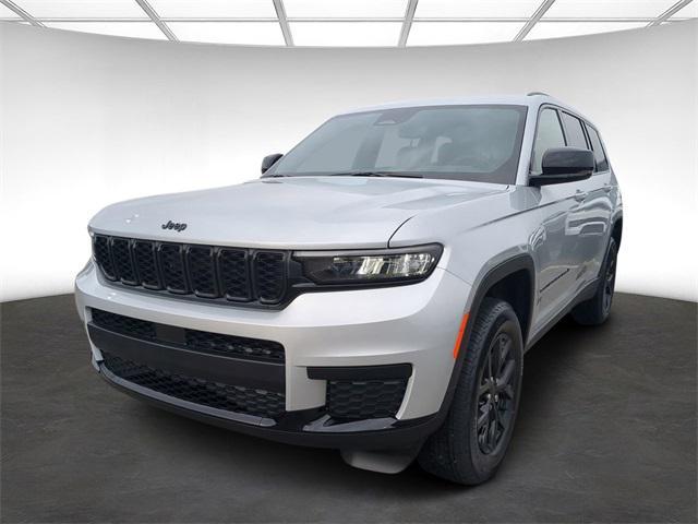 new 2024 Jeep Grand Cherokee L car, priced at $44,770