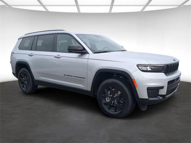 new 2024 Jeep Grand Cherokee L car, priced at $44,770