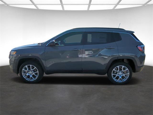 new 2024 Jeep Compass car, priced at $31,372