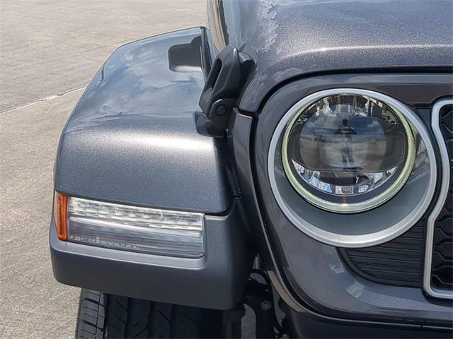 new 2025 Jeep Wrangler car, priced at $53,651