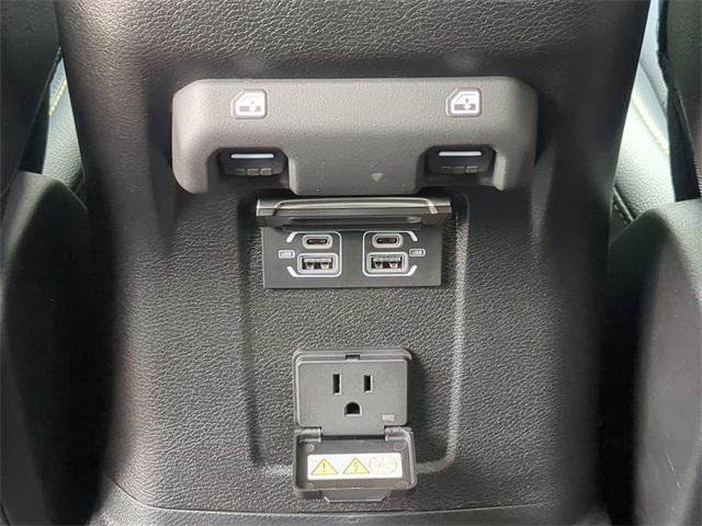 new 2025 Jeep Wrangler car, priced at $53,651