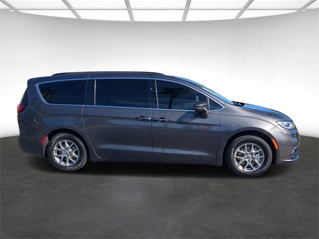 used 2021 Chrysler Pacifica car, priced at $22,499