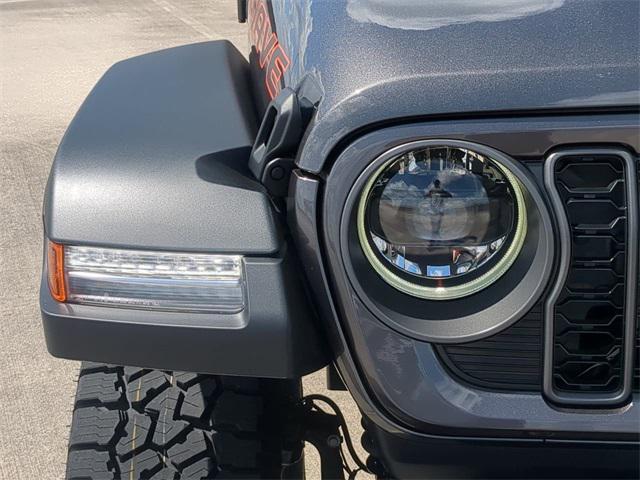 new 2025 Jeep Gladiator car, priced at $45,721