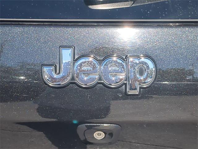 used 2015 Jeep Cherokee car, priced at $9,249