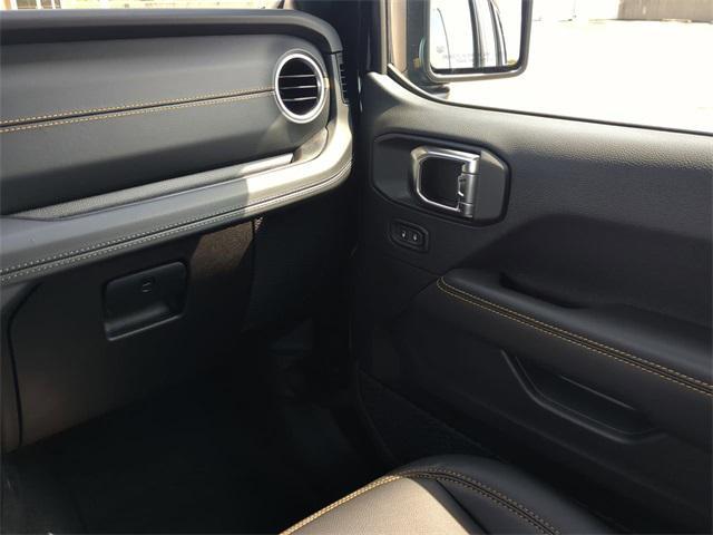 new 2025 Jeep Wrangler car, priced at $53,113