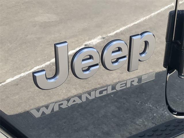new 2025 Jeep Wrangler car, priced at $53,113