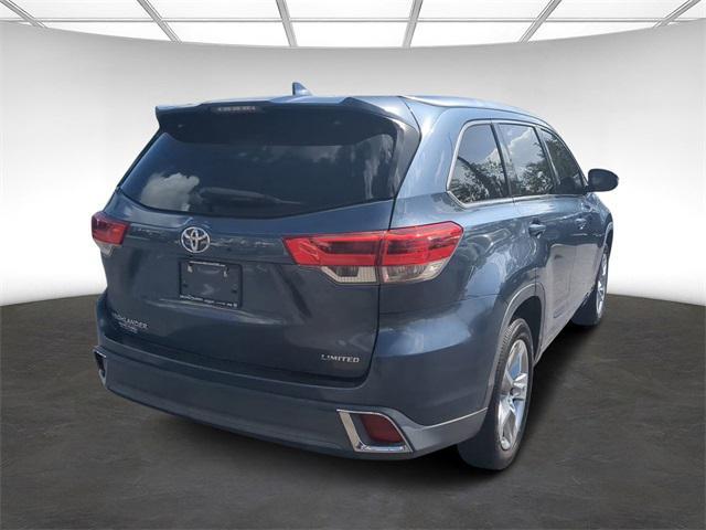 used 2017 Toyota Highlander car, priced at $16,499