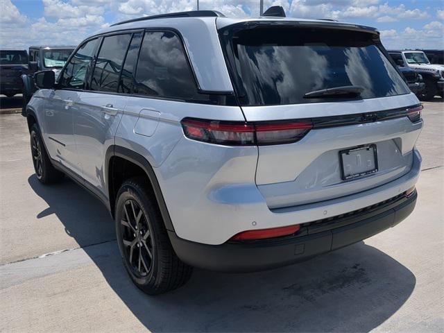 new 2024 Jeep Grand Cherokee car, priced at $38,227