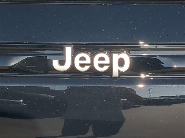 new 2024 Jeep Grand Cherokee car, priced at $42,474