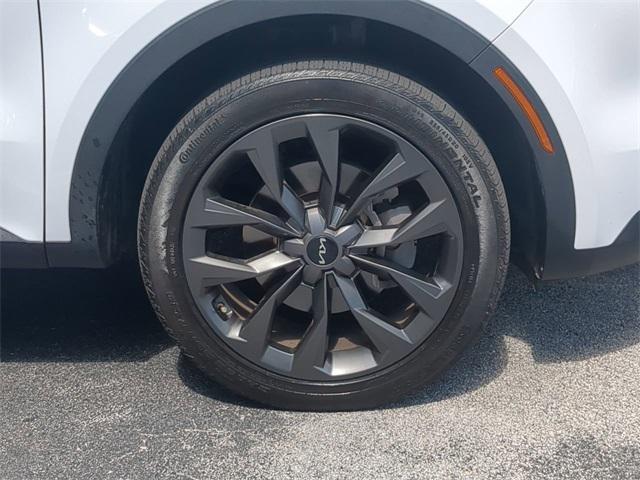 used 2023 Kia Sorento car, priced at $32,999