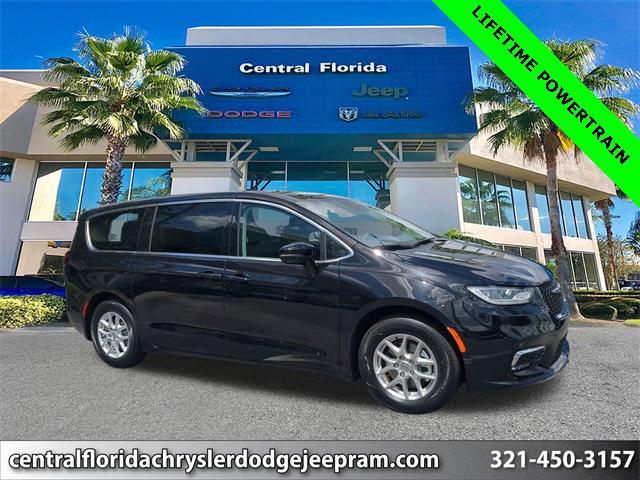 used 2024 Chrysler Pacifica car, priced at $30,749