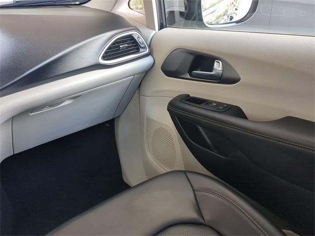 used 2024 Chrysler Pacifica car, priced at $29,999