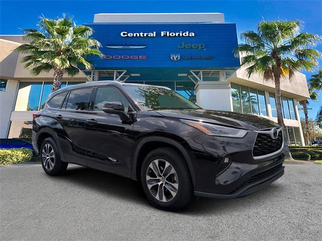 used 2021 Toyota Highlander car, priced at $30,249