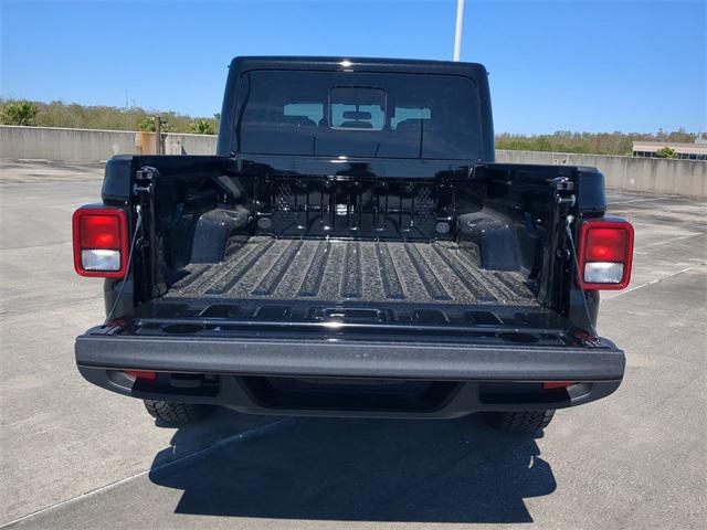 new 2025 Jeep Gladiator car, priced at $40,703