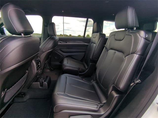 new 2025 Jeep Grand Cherokee L car, priced at $40,402
