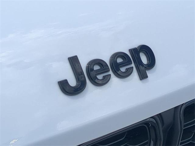 new 2025 Jeep Grand Cherokee L car, priced at $40,402