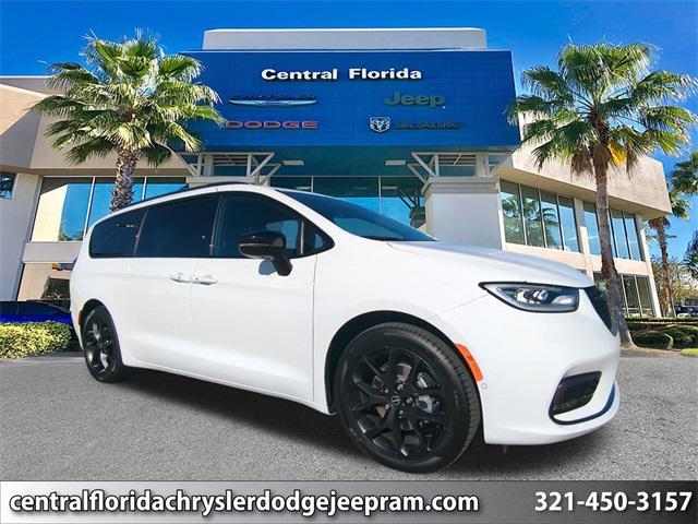 new 2026 Chrysler Pacifica car, priced at $53,130