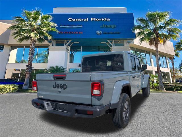 new 2025 Jeep Gladiator car, priced at $40,174