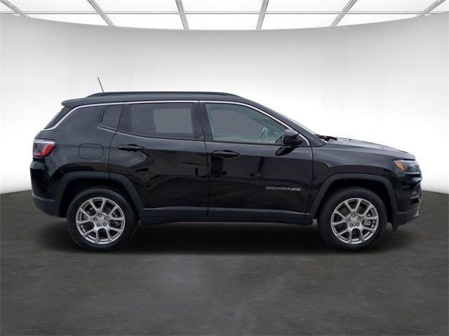 new 2024 Jeep Compass car, priced at $27,699