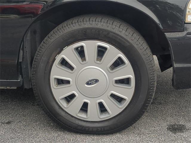 used 2009 Ford Crown Victoria car, priced at $7,999